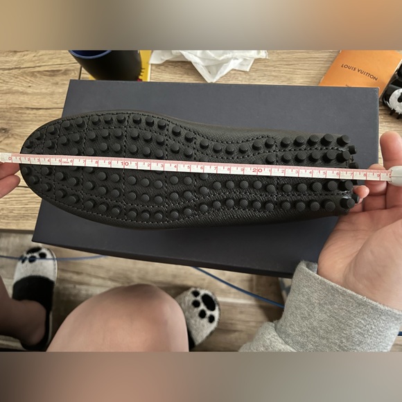 BRAND NEW Louis Vuitton Loafers - Picture 6 of 7